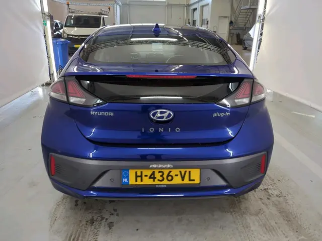 Hyundai IONIQ 1.6 GDi PHEV Premium 2020 Hybride Benzine 8