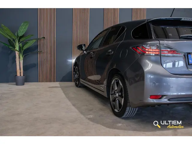 Lexus CT 200h Business Line Pro 2012 Hybride Benzine 23