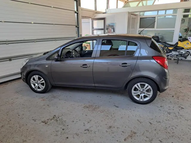 Opel Corsa 1.2 EcoFlex Selection 2012 Benzine 8
