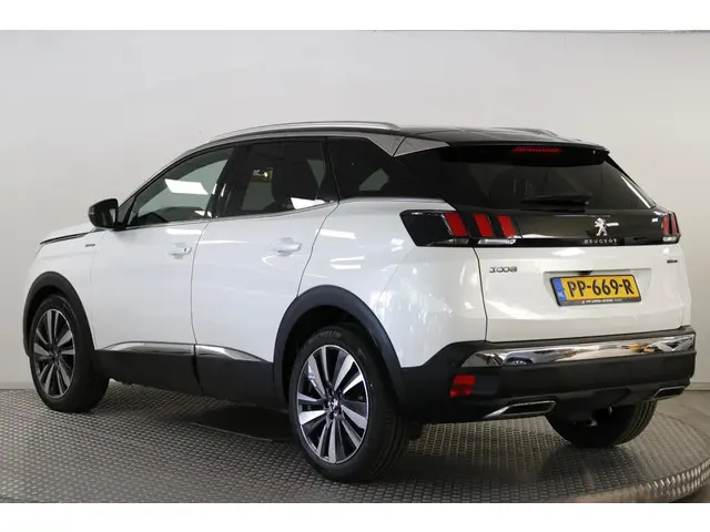 Peugeot 3008 1.2 PureTech GT Line 130 PK. 2017 Benzine 9