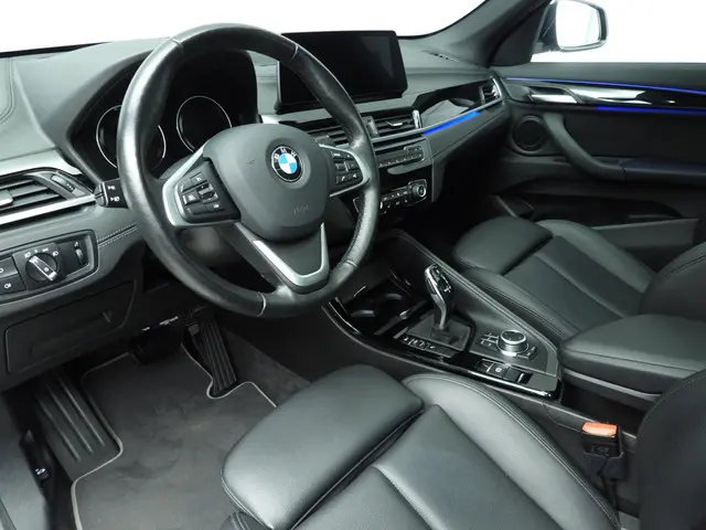 BMW X1 sDrive18i 2022 Benzine 6