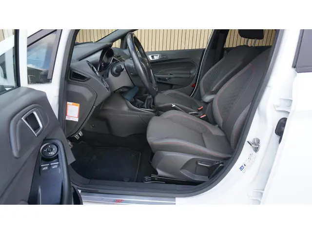 Ford Fiesta 1.0 EcoBoost 101pk ST Line 5Drs 2017 Benzine 7