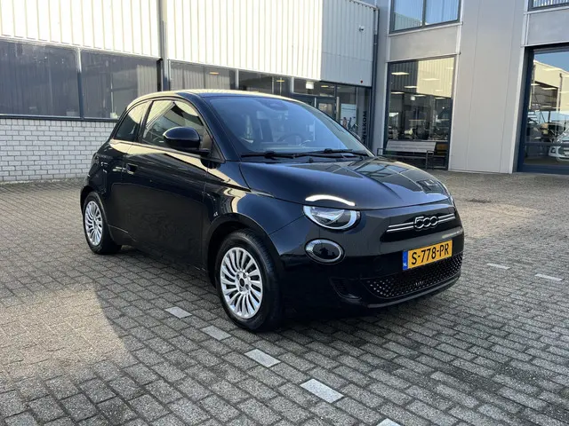 Fiat 500e 42 kWh 2023 Elektrisch 45