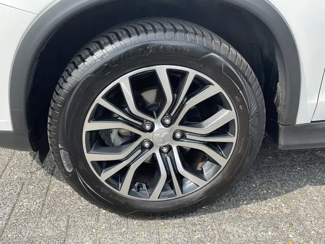 Mitsubishi ASX 1.6 Cleartec Connect Pro+ 2019 Benzine 22