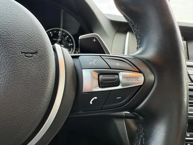 BMW 5 Serie 520i Luxury Edition 2016 Benzine 21