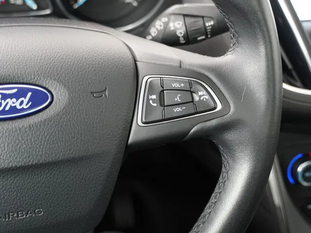 Ford C-MAX 1.0 Titanium 2017 Benzine 16