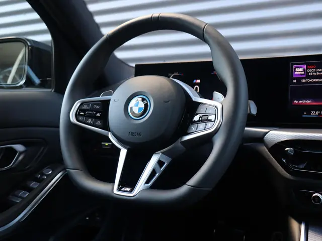 BMW 3 Serie 330e Sedan 2025 Hybride Benzine 19