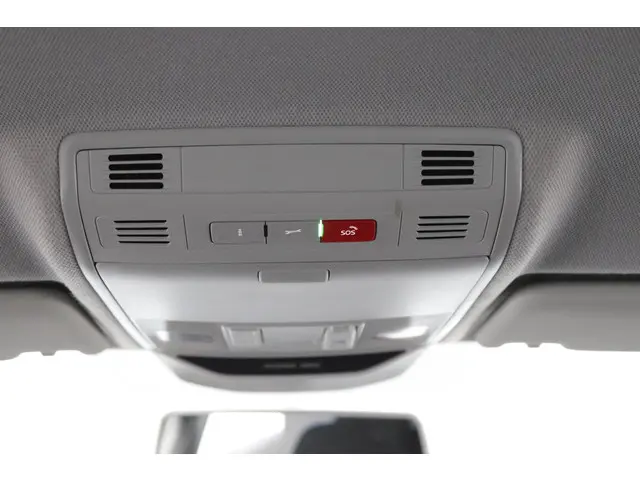 Škoda Kamiq 1.0 TSI 110pk Ambition 2021 Benzine 28