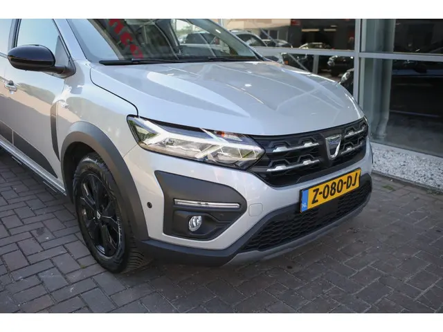 Dacia Jogger 1.0 TCe Extreme 7p. VERKOCHT 2022 Benzine 23