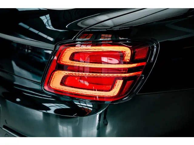 Bentley Flying Spur SPEED 6.0 W12 2023 Benzine 8