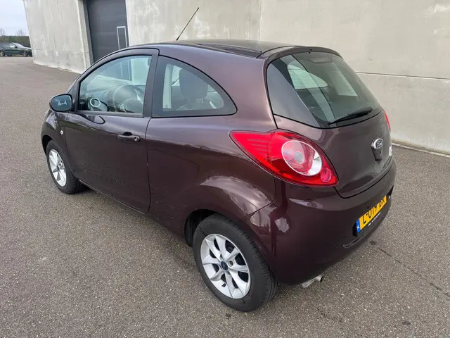 Ford Ka 1.2 Champions Edition Airco !! 2013 Benzine 6