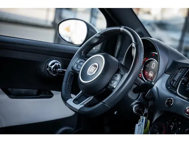 Fiat 500C 0.9 TwinAir Turbo Sport 2017 Benzine 33