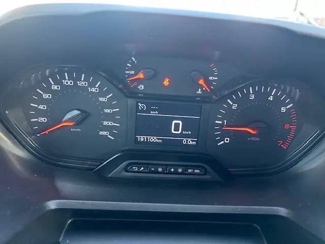 Peugeot Partner 1.5 BlueHDI Asphalt Long 2022 Diesel 16