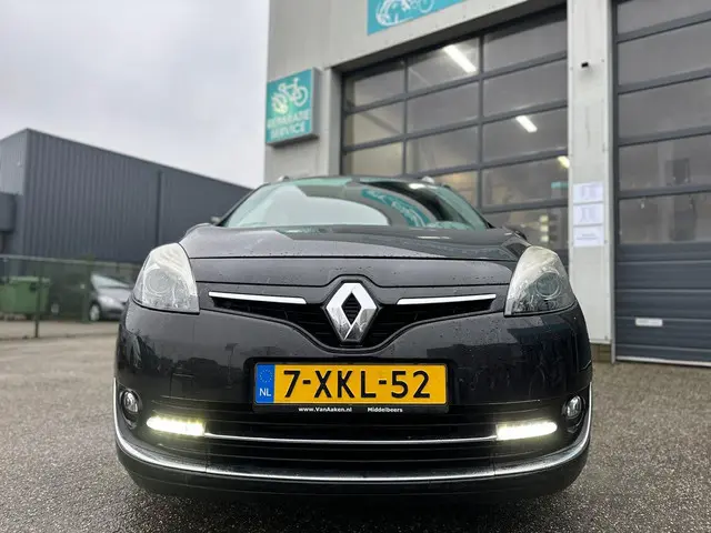 Renault Grand Scénic 1.2 TCe Bose 2013 Benzine 16