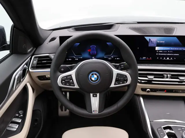 BMW i4 eDrive35 2024 Elektrisch 28