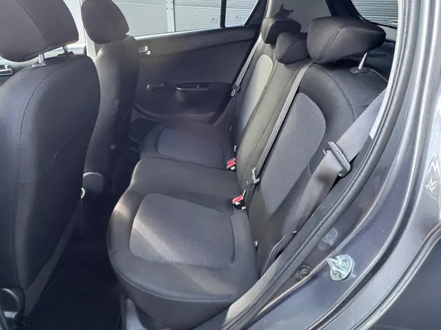 Hyundai i20 1.2 HP i-Motion / Led / Airco 2014 Benzine 7