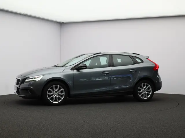 Volvo V40 Cross Country 2.0 T3 Nordic+ 2017 Benzine 19