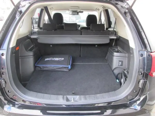 Mitsubishi Outlander 2.4 PHEV Pure+ 2020 Hybride Benzine 16