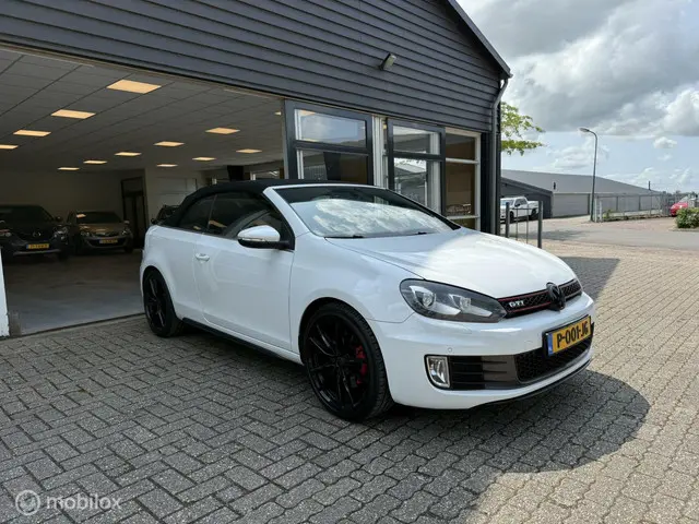 Volkswagen Golf 2