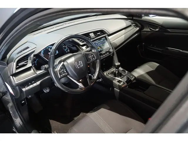 Honda Civic 1.0 i-VTEC Elegance 2018 Benzine 12
