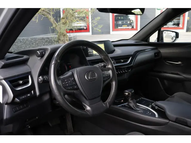 Lexus UX 250h Business Line 2020 Hybride Benzine 11
