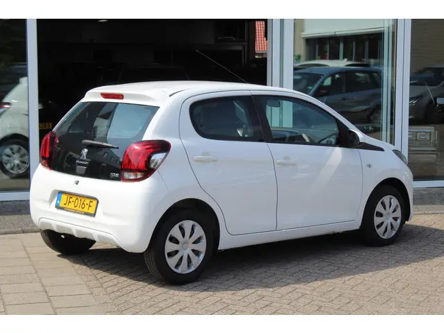 Peugeot 108 3
