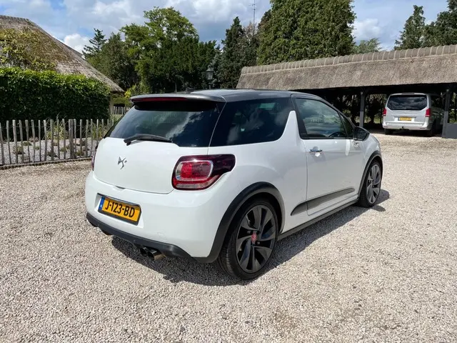 Citroën DS3 1.6 200 Racing Navi Soundsysteem 2012 Benzine 21