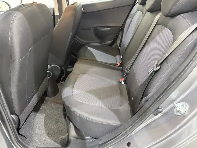 Hyundai i20 I-20 HB 1.2i i-Deal Airco NAP 2014 Benzine 36