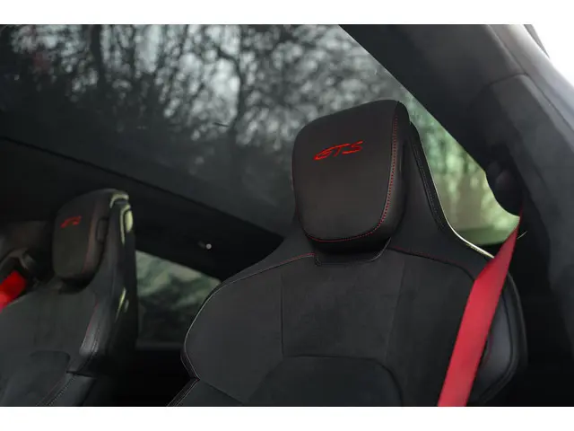 Porsche Taycan Sport Turismo GTS 93 kWh 2022 Elektrisch 6