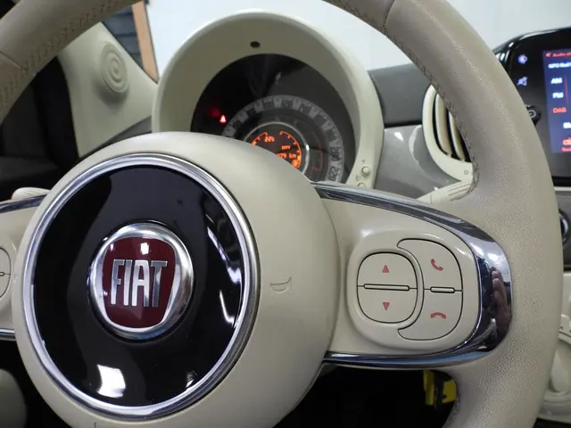 Fiat 500C 1.0 Cabrio Hybrid Dolcevita 2021 Benzine 13