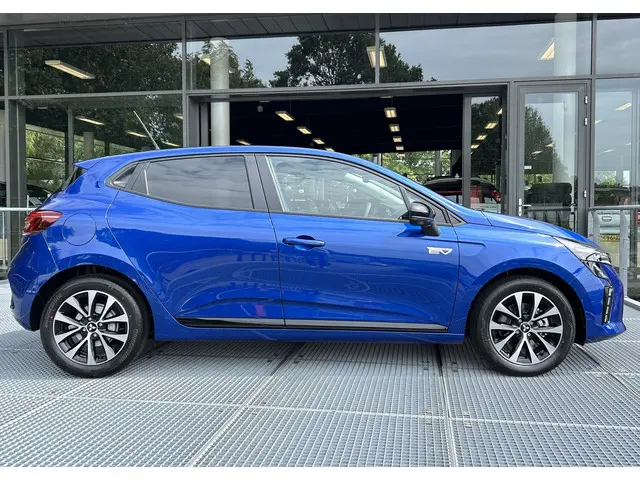 Mitsubishi Colt 1.6 HEV Intense 2025 Hybride Benzine 16