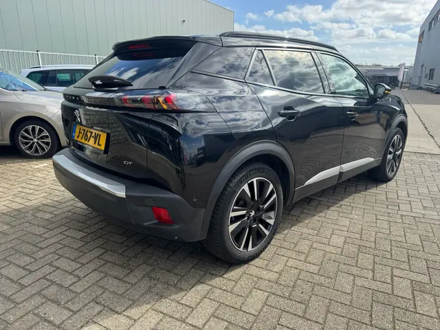 Peugeot e-2008 EV GT 50 kWh 2020 Elektrisch 6