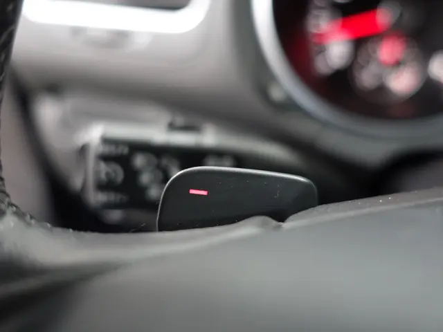 Volkswagen Golf 1.4 TSI Highline Automaat- 2012 Benzine 17