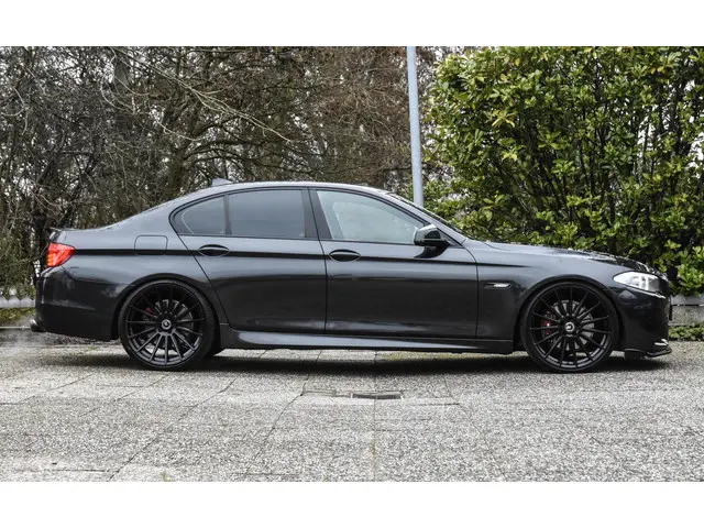 BMW 5 Serie 550i MOTOR PROBLEEM electronic 2013 Benzine 53