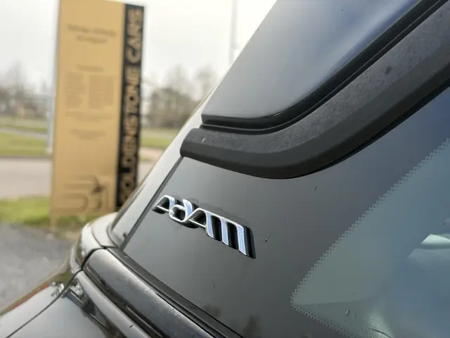 Opel ADAM 1.2 2014 Benzine 32