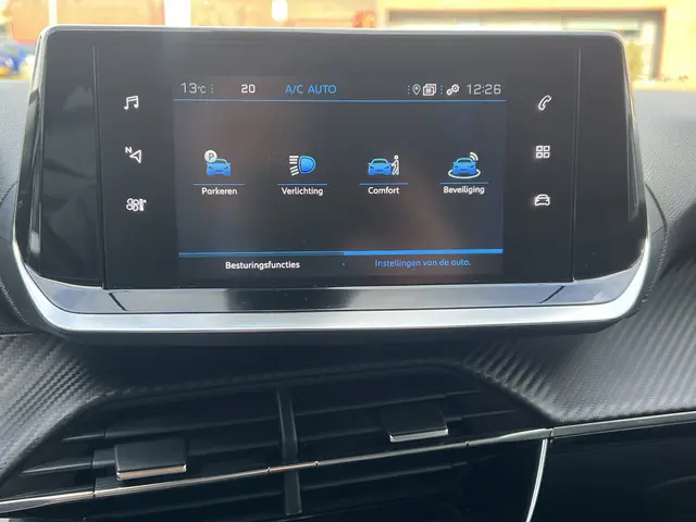 Peugeot 2008 1.2 Turbo 100 pk Allure 2022 Benzine 23