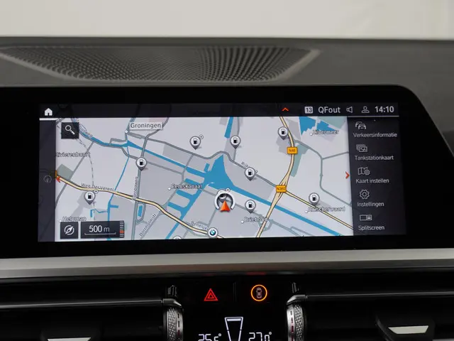 BMW 3 Serie Touring 318i Business Edition 2021 Benzine 16