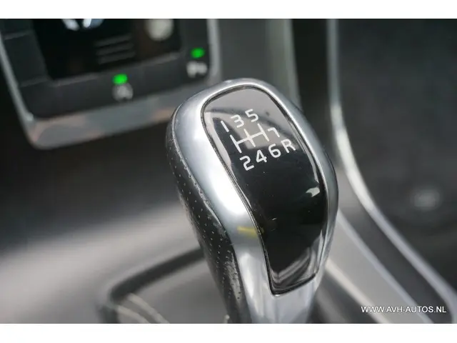 Volvo V60 2.0 T3 Summum 2017 Benzine 16