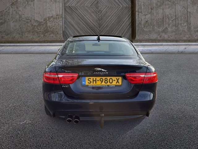 Jaguar XE 2.0 D Prestige Pro Edition 2018 Diesel 6