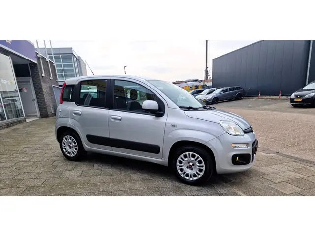 Fiat Panda 0.9 TwinAir Lounge 2017 Benzine 11