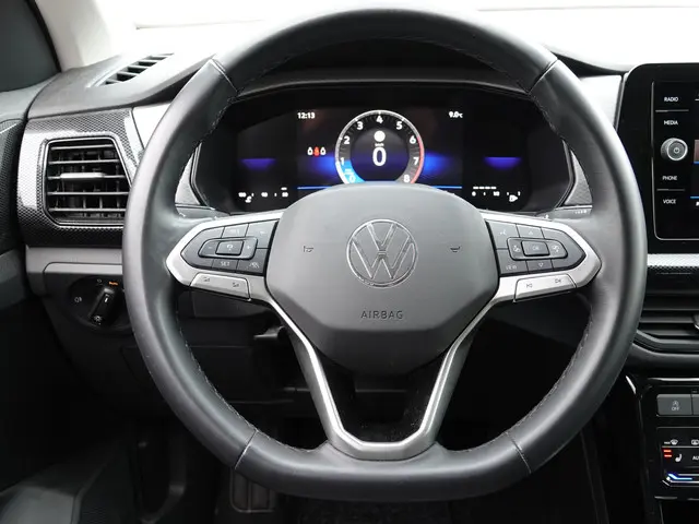 Volkswagen T-Cross 1.0 TSI Life Edition 2025 Benzine 23