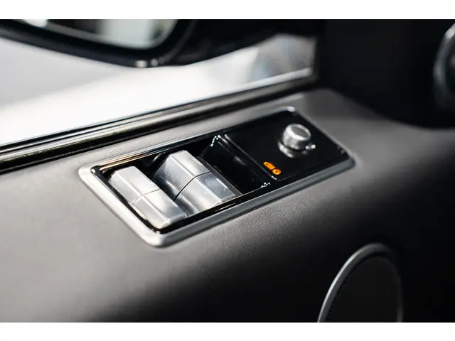 Land Rover Range Rover Sport 5.0 V8 SC SVR 2020 Benzine 18