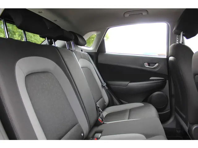 Hyundai Kona 1.0T Essence 2018 Benzine 16