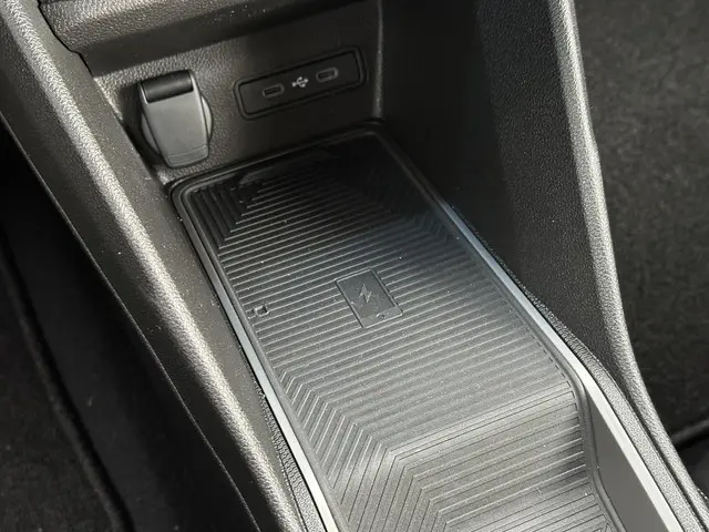 Renault 4 comfort range iconic 52 kWh 2025 Elektrisch 28