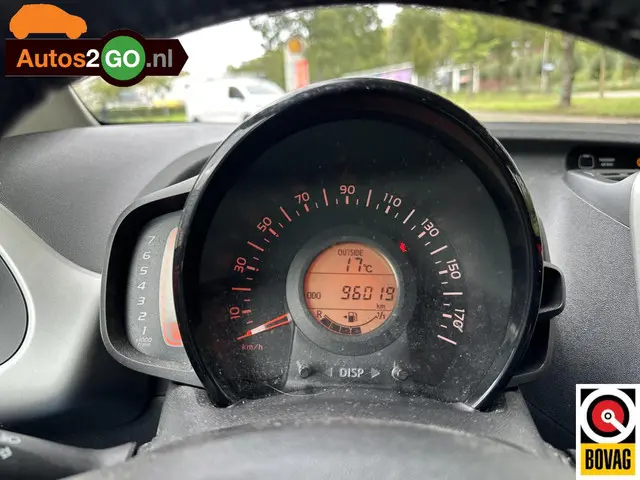 Toyota Aygo 1.0 VVT-i x-play 2017 Benzine 7