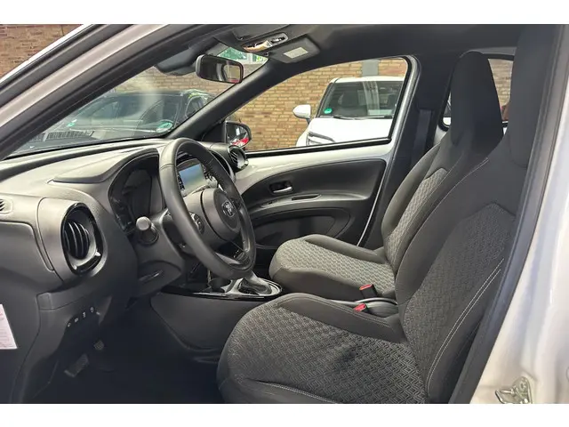 Toyota Aygo X 1.0 VVT-i S-CVT Pulse Automaat 2023 Benzine 5