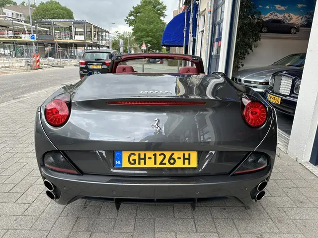 Ferrari California 4.3 V8 HELE 2013 Benzine 11