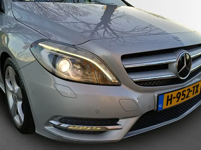Mercedes-Benz B-Klasse 180 Prestige 2013 Benzine 23