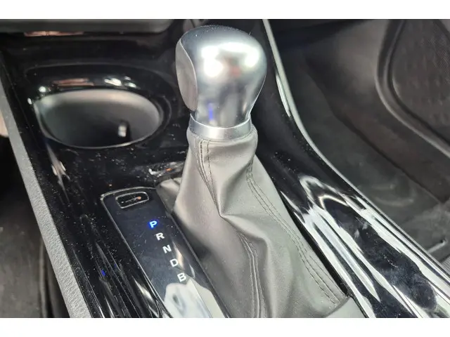 Toyota C-HR 1.8 Hybrid Dynamic 2021 Hybride Benzine 17