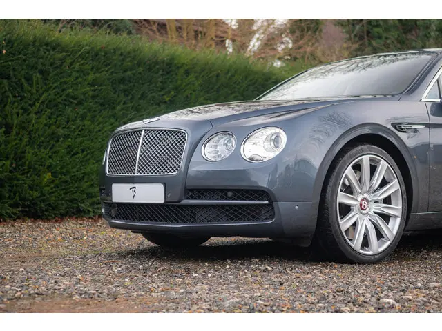 Bentley Flying Spur 4.0 V8 2016 Benzine 29